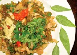 Dưa mắm trộn thịt