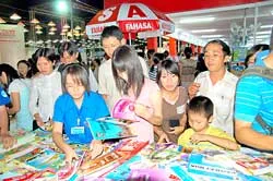 Hội sách TPHCM lần thứ 5 đón hơn 600.000 lượt khách ảnh 2