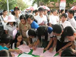 Cần Thơ:Hơn 10.000 “sĩ tử” tìm hiểu trường thi