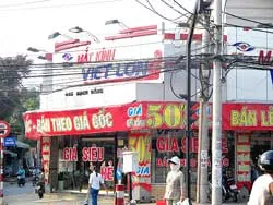 Thị trường mắt kính: “Nóng” vì hàng giả