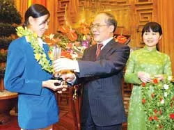 Trao thưởng 10 gương mặt trẻ tiêu biểu năm 2007