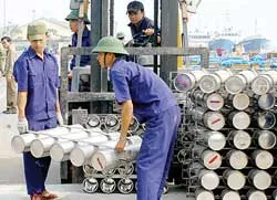 Đà Nẵng: “Vũ điệu” pháo hoa trước giờ khai hỏa ảnh 2
