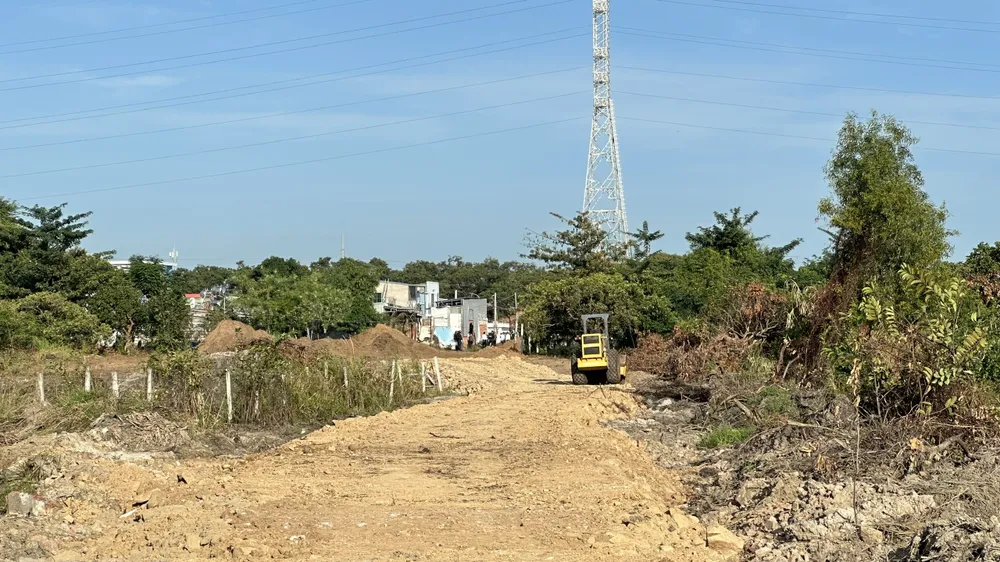 Khu đất buộc phải cưỡng chế, thu hồi để thực hiện dự án đường Hàng Điều 4. Ảnh: QUANG VŨ