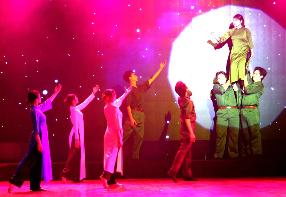 Chương trình biểu diễn nghệ thuật gây quỹ “Vết Cam - Xoa dịu nỗi đau, ươm mầm sức sống”