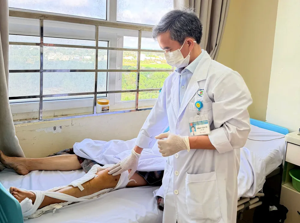 Bệnh viện Đa khoa Bà Rịa tranh thủ "thời gian vàng" cứu người phụ nữ khỏi nguy cơ cắt chi