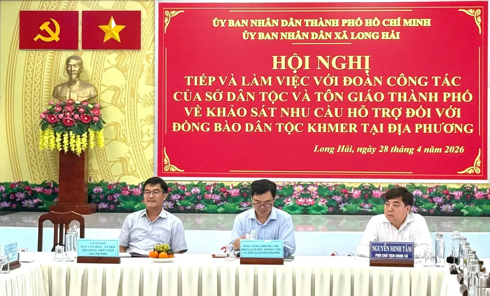 Khảo sát nhu cầu hỗ trợ đồng bào Khmer tại xã Long Hải