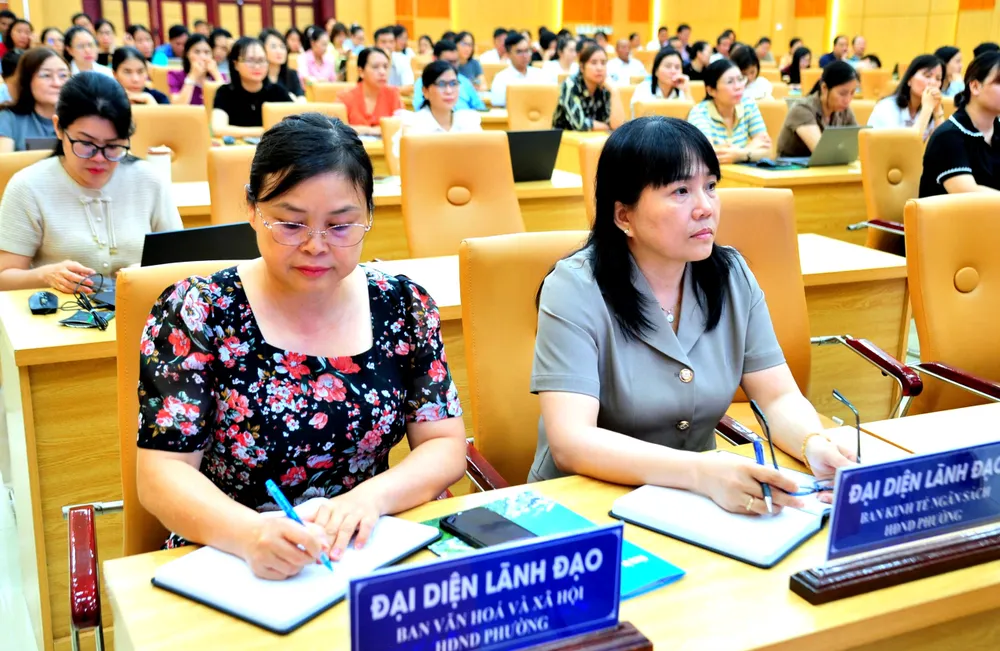 Phường Vũng Tàu tổ chức tập huấn ứng dụng chuyển đổi số và trí tuệ nhân tạo AI