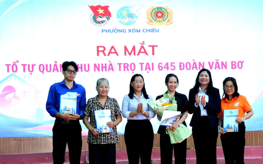 Ra mắt Khu nhà trọ “An toàn cho phụ nữ và trẻ em” và thành lập Tổ tự quản khu nhà trọ 654 Đoàn Văn Bơ