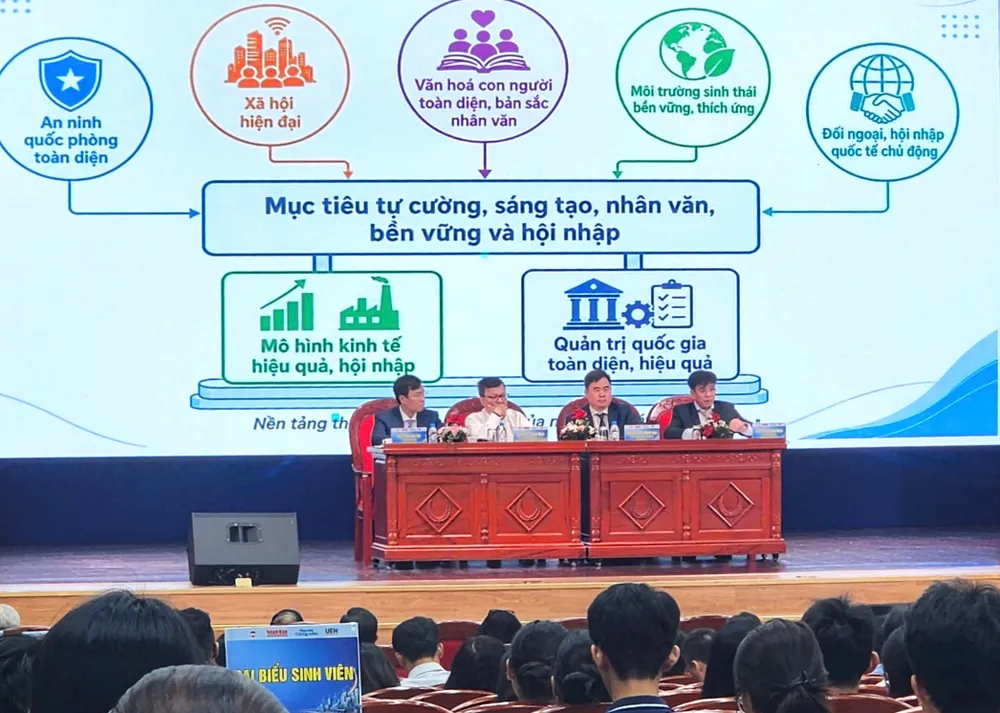 Các đại biểu tham dự hội thảo. Ảnh THU HÀ. Ảnh THU HÀ
