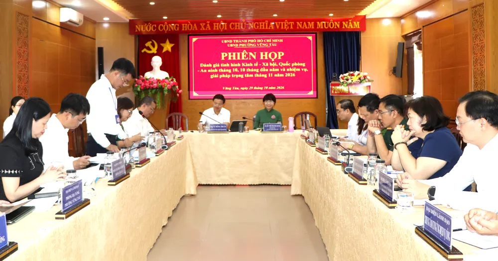 Phường Vũng Tàu tổ chức họp đánh giá tình hình kinh tế - xã hội 10 tháng và triển khai nhiệm vụ trọng tâm tháng 11