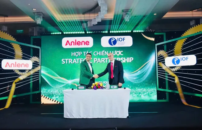 Ký kết hợp tác chiến lược giữa IOF với Anlene