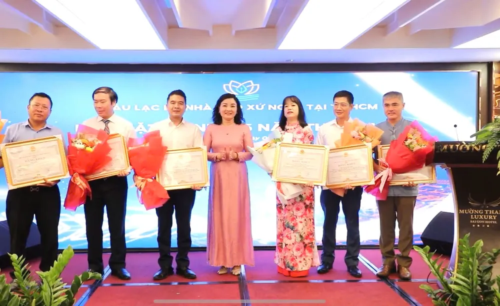 Các cá nhân được UBND tỉnh Nghệ An tặng bằng khen