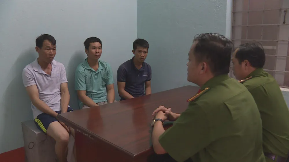 Phát hiện vụ khai thác trái phép gần 200m³ gỗ ảnh 7