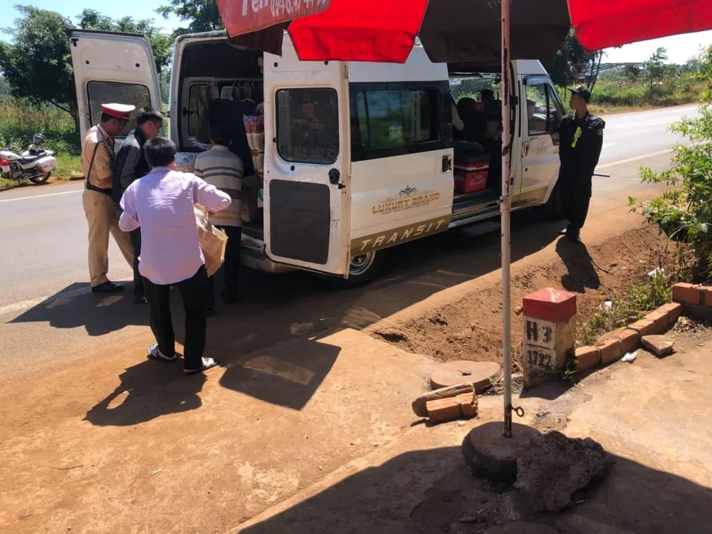 Phát hiện 8 cá thể khỉ bị giết trên xe khách ở Đắk Lắk ảnh 2