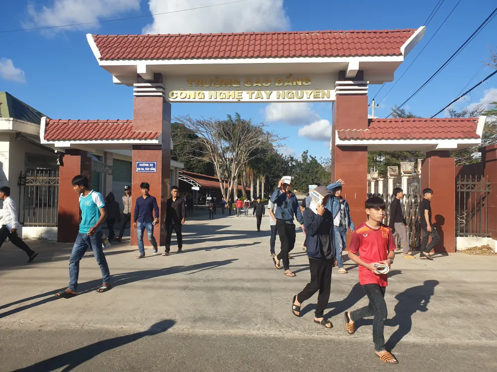 Nhiều trường ở Đắk Lắk vẫn triển khai dạy và học  ảnh 2