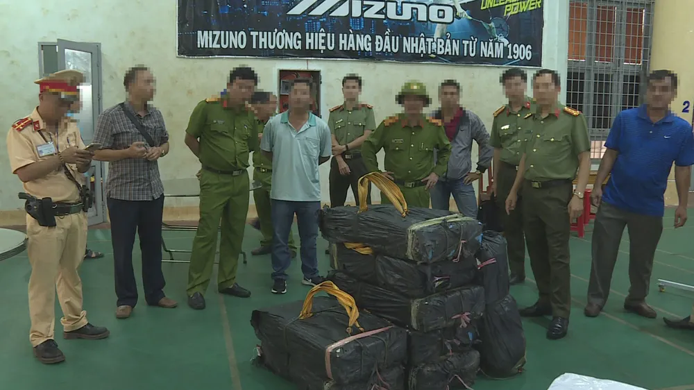 Chở 2 tạ ma tuý đá vào TPHCM để tiêu thụ thì bị bắt ảnh 3