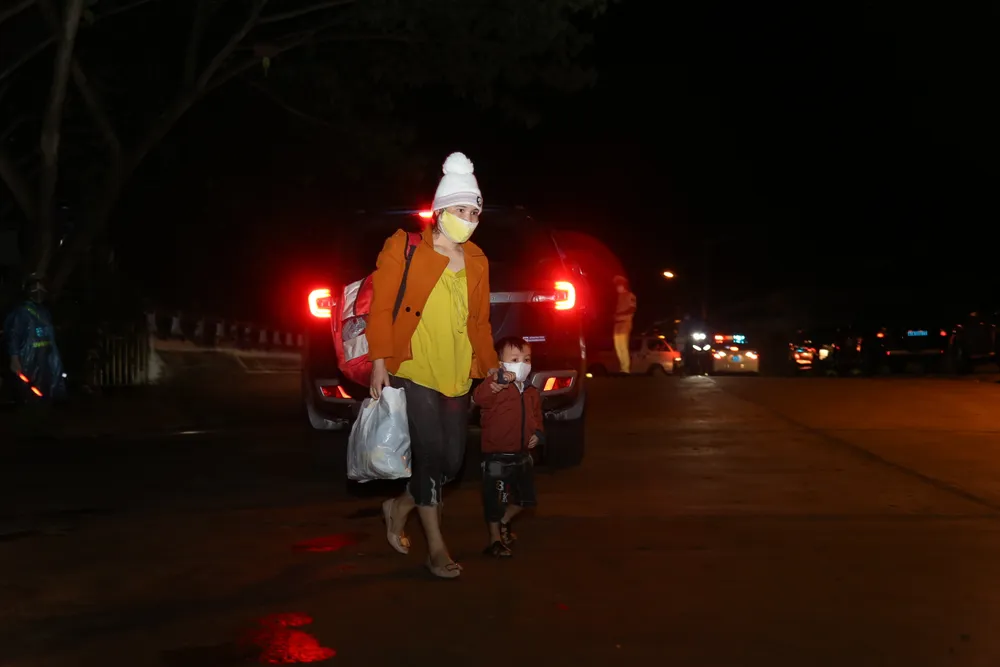 Đồng Nai hộ tống hơn 900 công nhân đi xe máy về Đắk Lắk ảnh 5