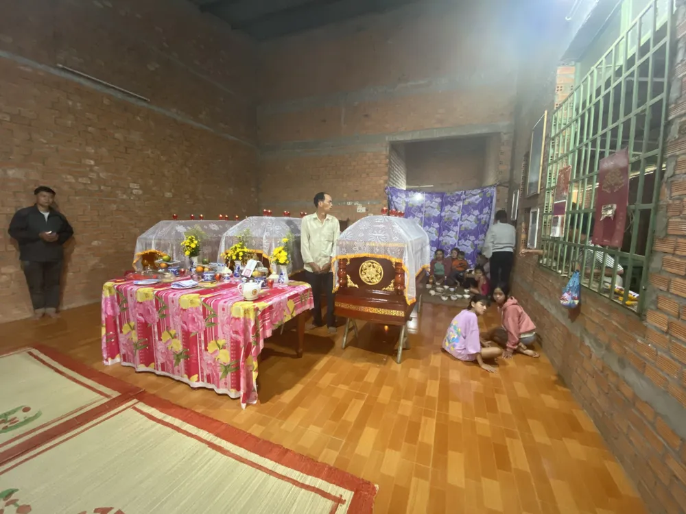 Xót xa 3 anh em ruột bị đuối nước ảnh 1