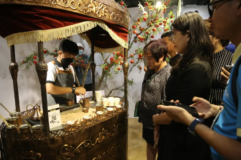 Khảo sát phát triển sản phẩm du lịch liên kết giữa TPHCM và các tỉnh Tây Nguyên ảnh 9