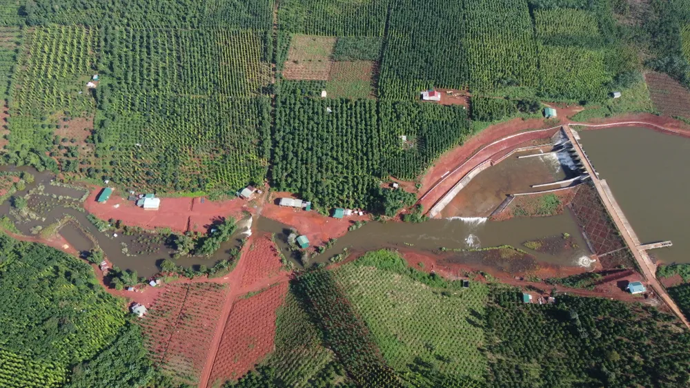 Rất nhiều nhà dân phía dưới hạ lưu dự án