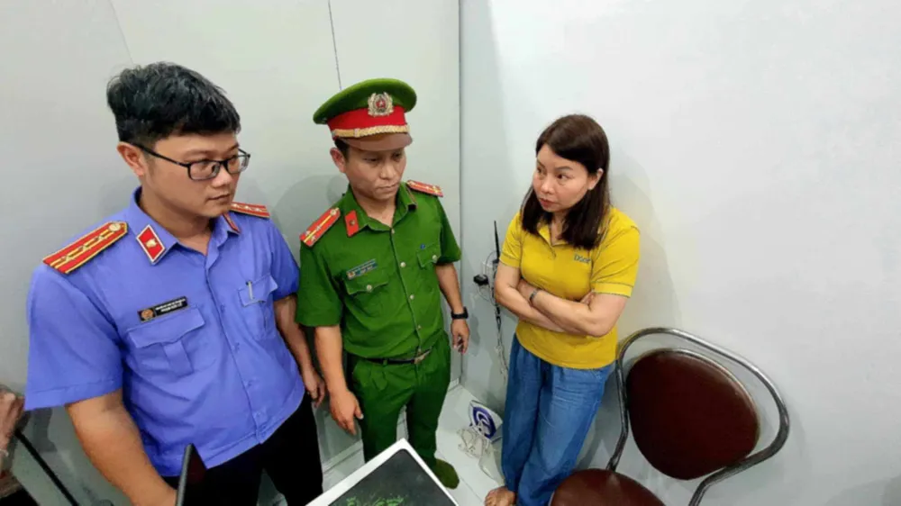 Bắt đối tượng làm giả giấy tờ công an để lừa đảo 540 triệu đồng