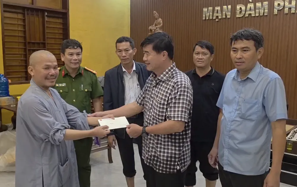 Ảnh màn hình 2025-11-06 lúc 17.54.06.png