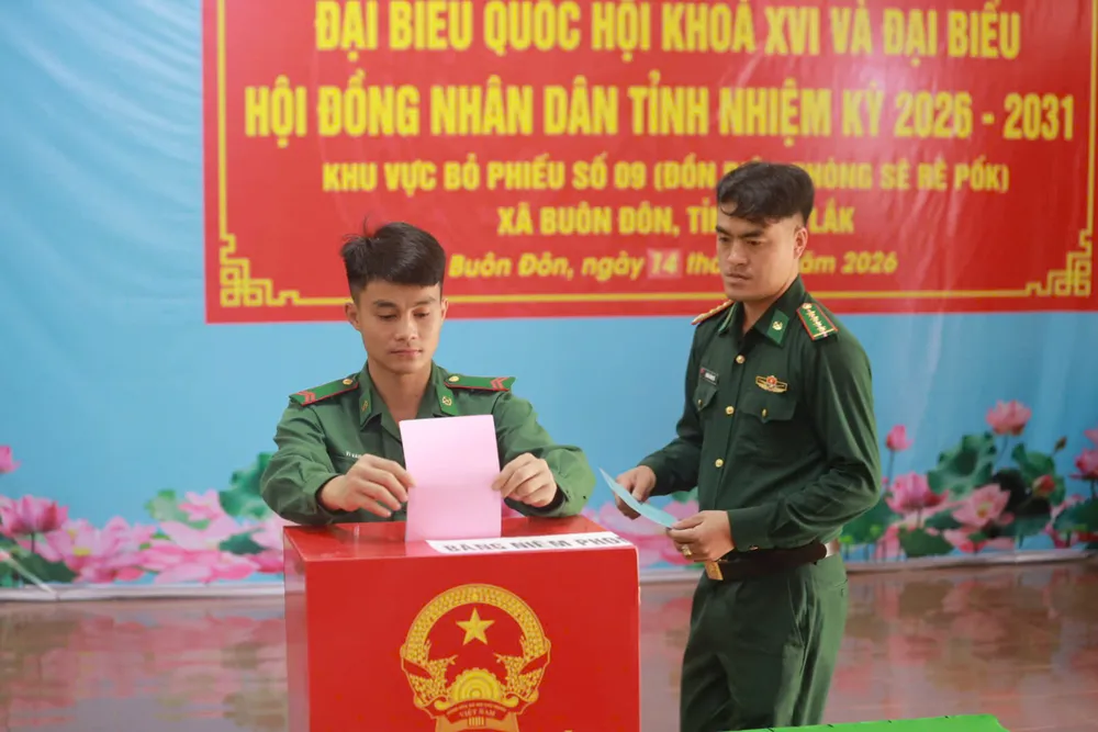 100% quân số Đồn biên phòng Sêrêpốk tham gia bầu cử