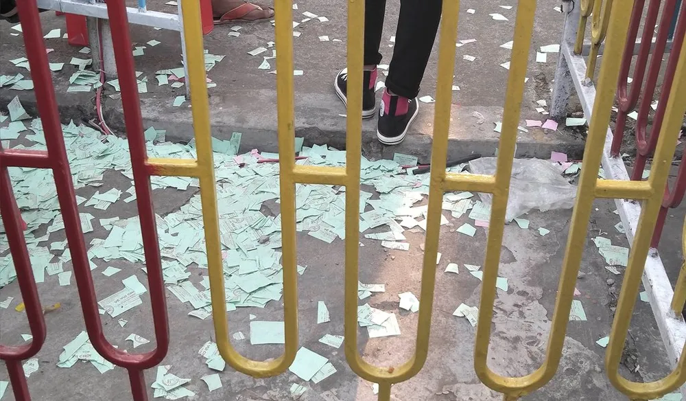 Đà Nẵng: Công viên 29 tháng 3 ngập rác sau tết ảnh 9