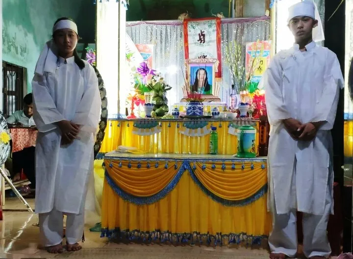 Xem xét đặc cách cho thí sinh bỏ thi tốt nghiệp THPT quốc gia khi chứng kiến cha giết mẹ ảnh 1