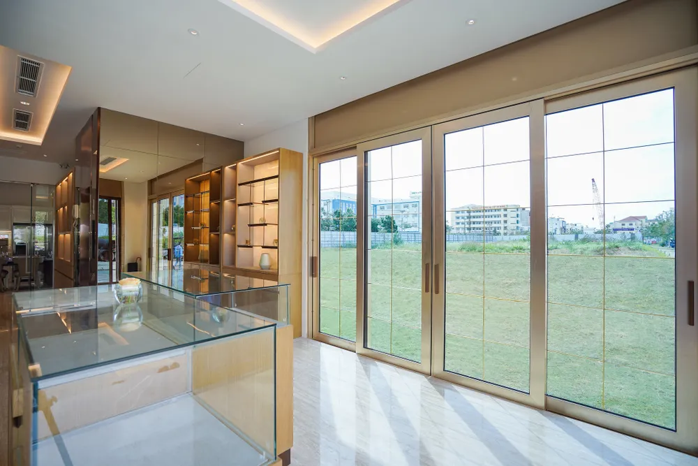 Hơn 2.000 khách hàng trải nghiệm siêu shop 6 sao của Đất Xanh Miền Trung ảnh 3