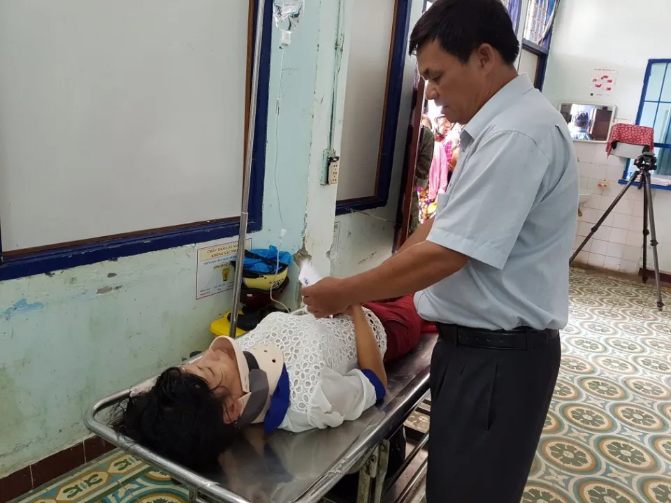 Danh tính nạn nhân vụ 2 xe khách tông nhau tại Kon Tum ảnh 1