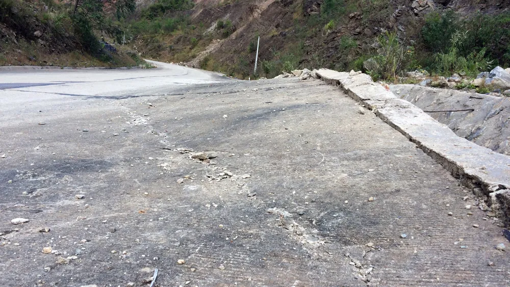 Đoạn đường gần 750 tỷ đồng tan nát sau 1 năm 3 tháng thông tuyến ảnh 3