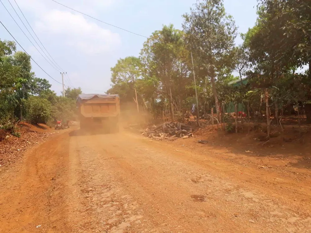 Vụ mỏ đá gây ảnh hưởng vườn cà phê: huyện mời Công ty Quang Đức đến làm việc ảnh 3