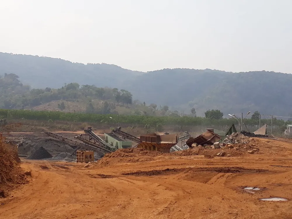 Tạm dừng hoạt động mỏ đá làm ảnh hưởng vườn cà phê ảnh 3