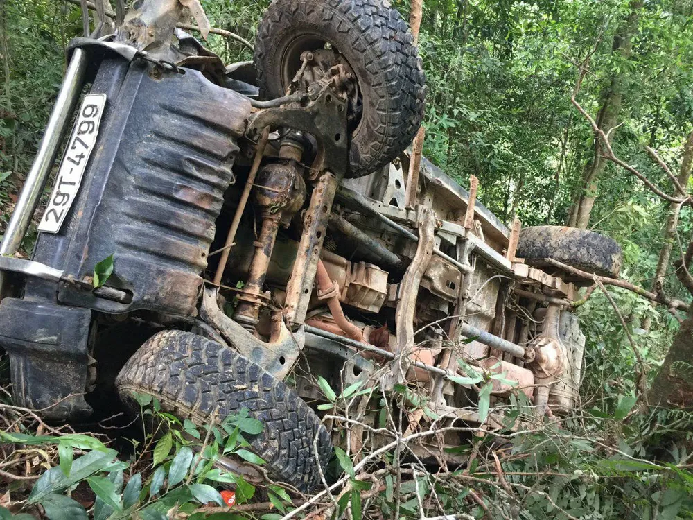 Lật xe trên đường biên giới, 1 người bị thương nặng ảnh 3