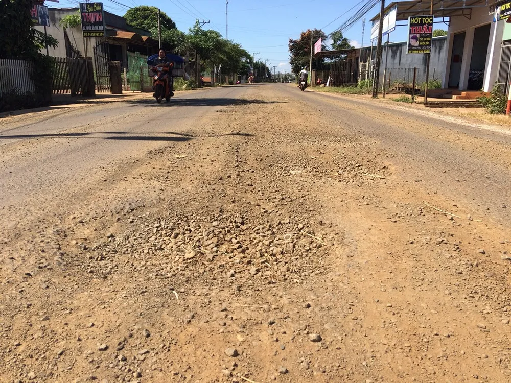 Đường gần trăm tỷ mới xong đã hỏng: Lùng bùng xác định nguyên nhân ảnh 3