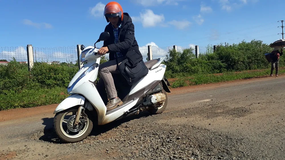 Đường gần trăm tỷ “nát bét“: Đề nghị chủ đầu tư nghiêm túc tìm nguyên nhân khiến đường bị hỏng ảnh 3