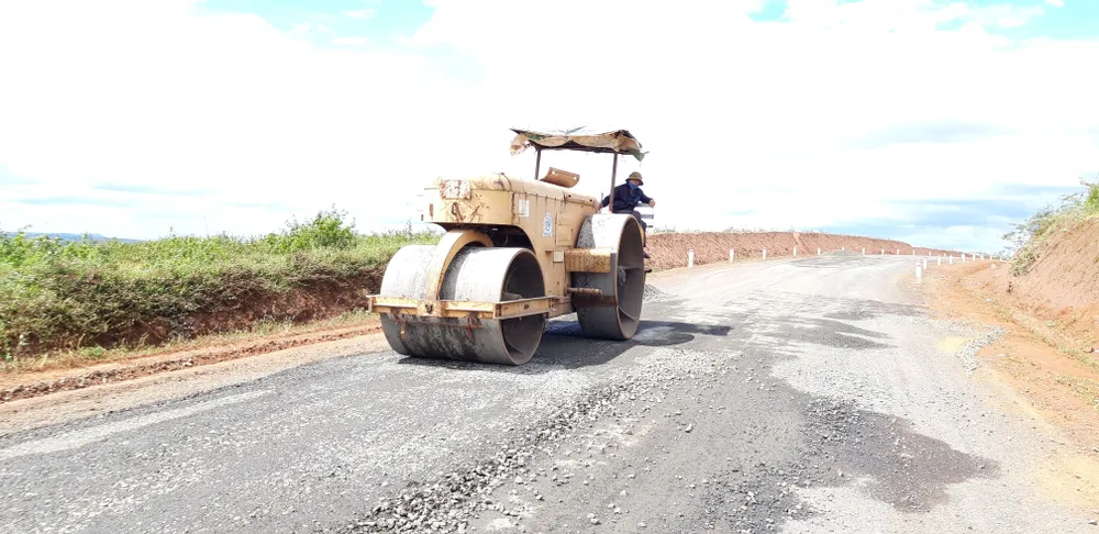 Sửa chữa con đường gần trăm tỷ nát bét “gây dư luận không tốt” ảnh 13