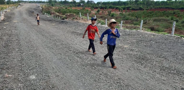 Đường tránh 250 tỷ đồng như một công trường đổ nát sau gần 1 năm hư hỏng  ảnh 3