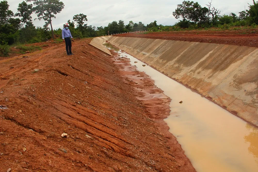 Yêu cầu khắc phục hư hỏng, sạt lở kênh chính thủy lợi Ia Mơr ảnh 2