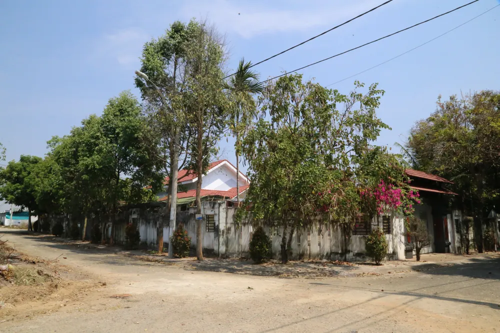 Vụ “Vợ nguyên Bí thư Thành ủy Kon Tum có mảnh đất 4 mặt tiền”: Chủ đất sướng, hàng xóm khổ ảnh 6