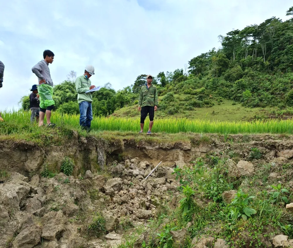 Vụ thuỷ điện chây ỳ làm khổ dân: Đền bù gần 850 triệu đồng cho 58 hộ dân  ảnh 1