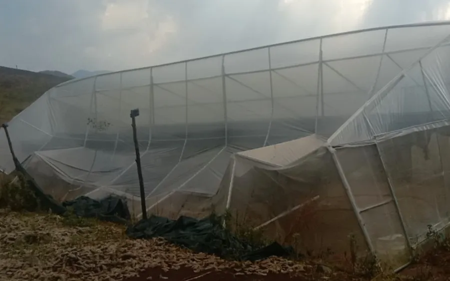 Mưa đá 2 ngày liền gây thiệt hại cho huyện nghèo ở Kon Tum ảnh 1 Mưa đá 2 ngày liền gây thiệt hại cho huyện nghèo ở Kon Tum ảnh 1