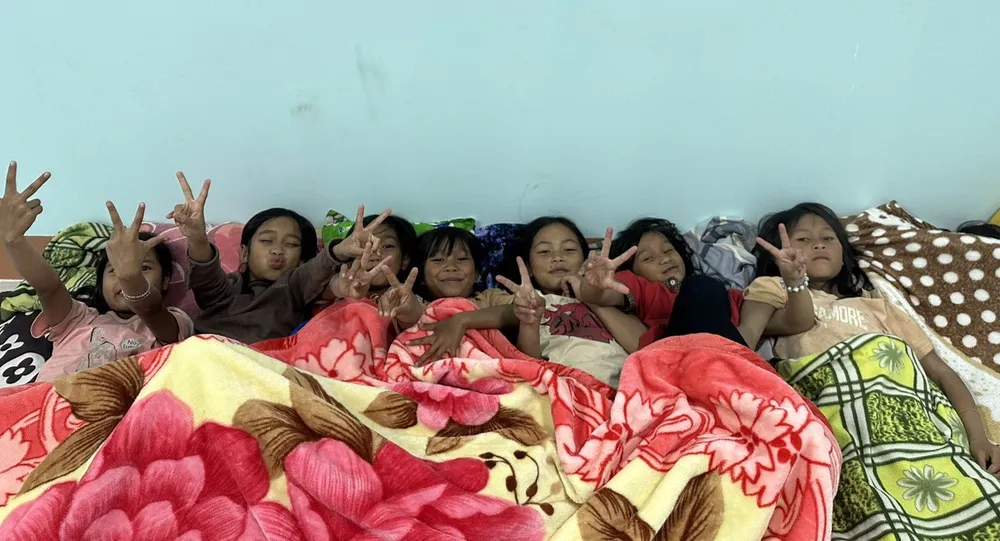 Ngủ tại trường