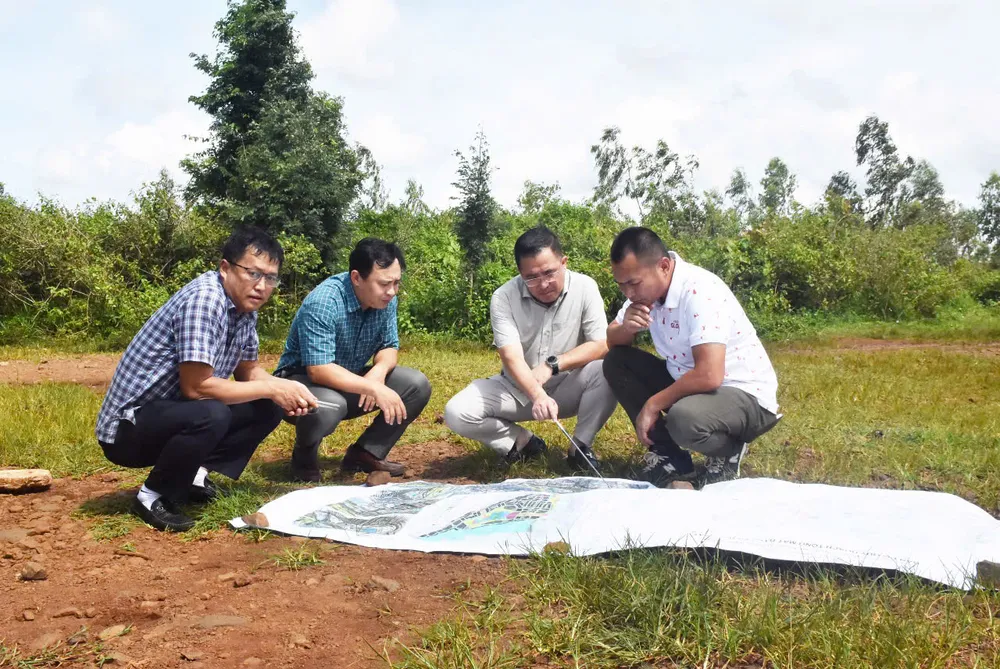 Lãnh đạo phường Pleiku khảo sát dự án