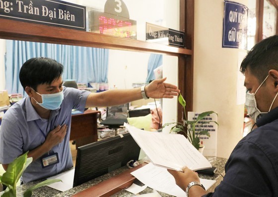 Urban administration publicizes activities of district, ward people’s committees ảnh 2