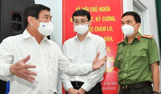 HCMC legislative candidates vouch continued support for businesses, citizens ảnh 1