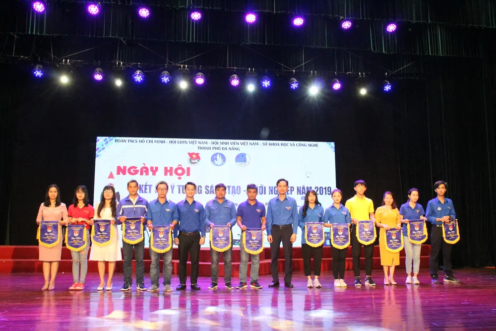 Thanh niên Đà Nẵng góp sức xây dựng thành phố môi trường ảnh 3