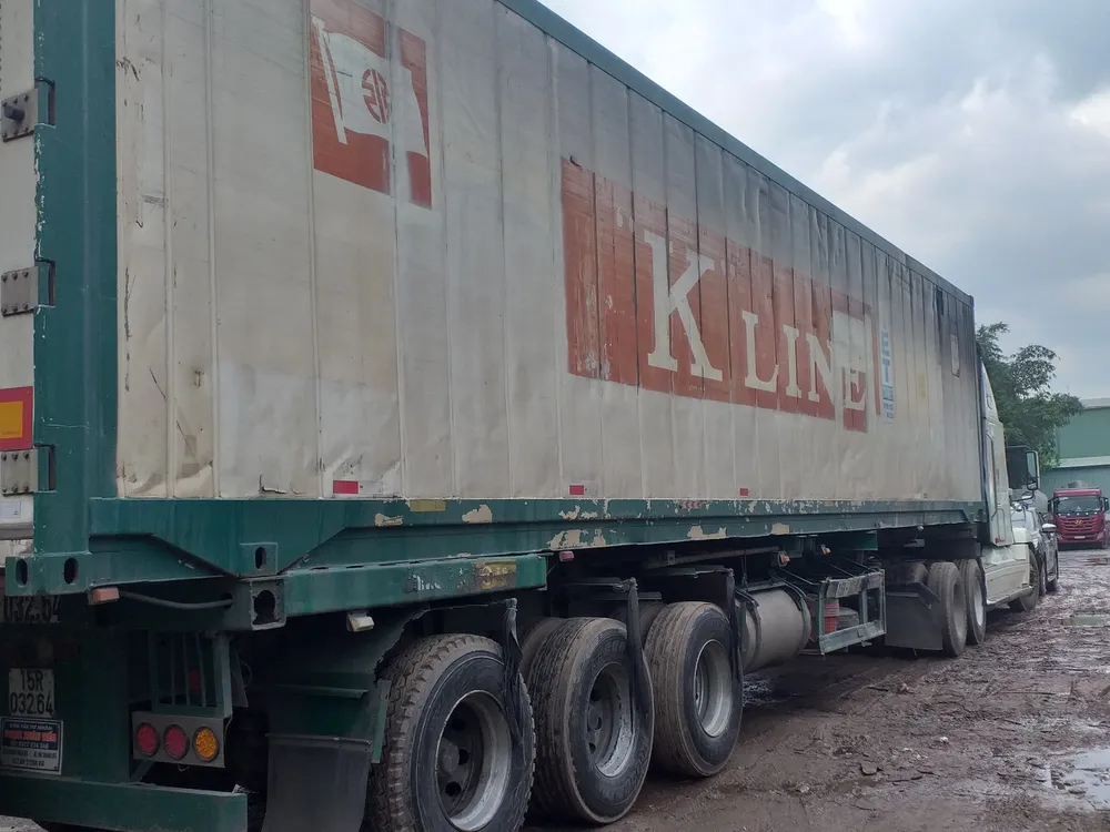 Tạm giữ 137 kiện hàng hóa có xuất xứ Trung Quốc ảnh 2