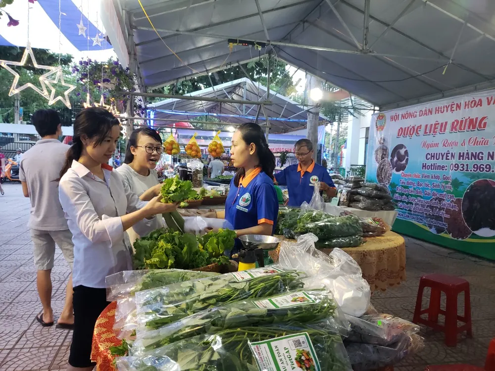 Phiên chợ nông sản 2020 “Kết nối cung - cầu về đầu tư sản xuất nông nghiệp” ảnh 1